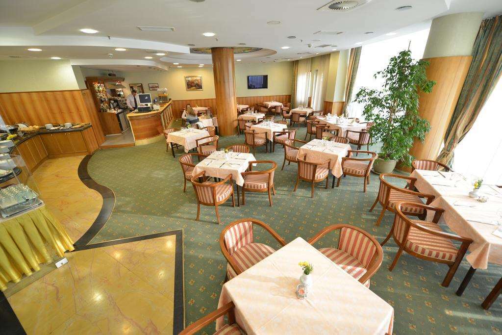 Hotel Karpos Scopia Restaurant foto